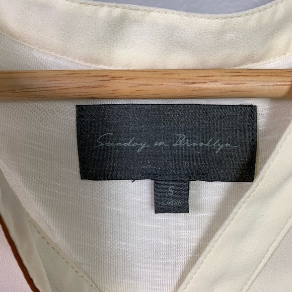 Sunday in Brooklyn Anthropologie Sleeveless Blouse - Picture 2 of 4